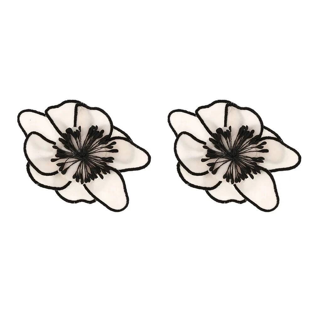 Vedawas Bohemia Maxi Fabric 3D Flower Earrings for Women Charm Layer Big Handmade Cloth Floral Stud Earring Wedding Jewelry ddmynov