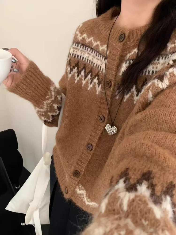 Autumn Winter New Fashion Knitted Women Cardigan Retro Jacquard Long Sleeve Sweater Casual Loose Knit O-neck Single-Breasted Top M260306