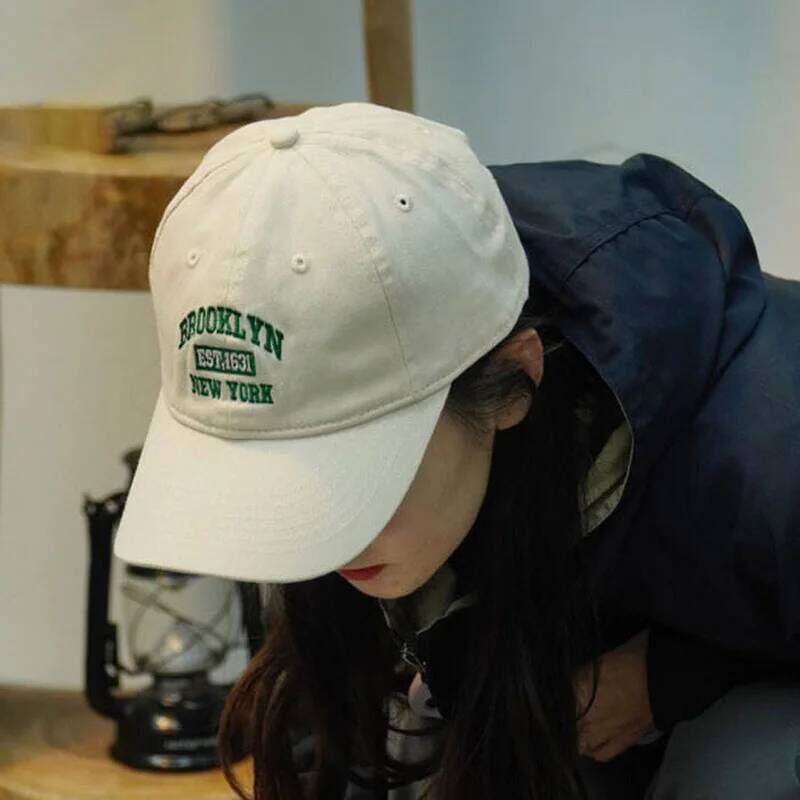 1Fashionable All-Match Letter Embroidery Casual Universal Sun-Proof Men's and Women's Outdoor Fashion Baseball Cap Y260304