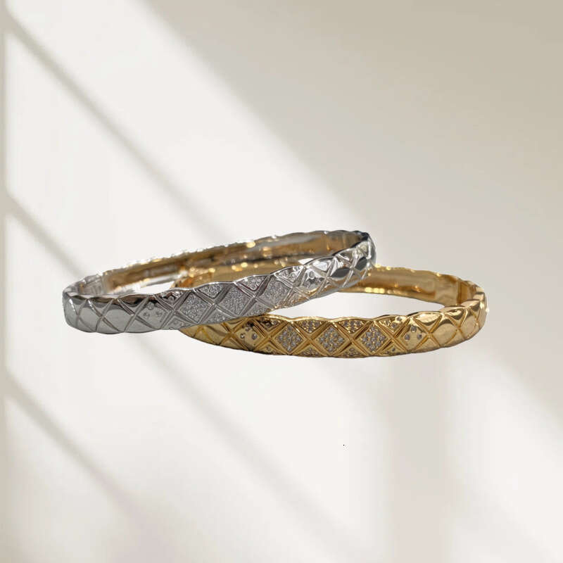Diamond-Studded Bracelet for Women, Simple and Elegant, Versatile Starry Sky Bracelet, Full Diamond Cross Jewelry fashion accessories