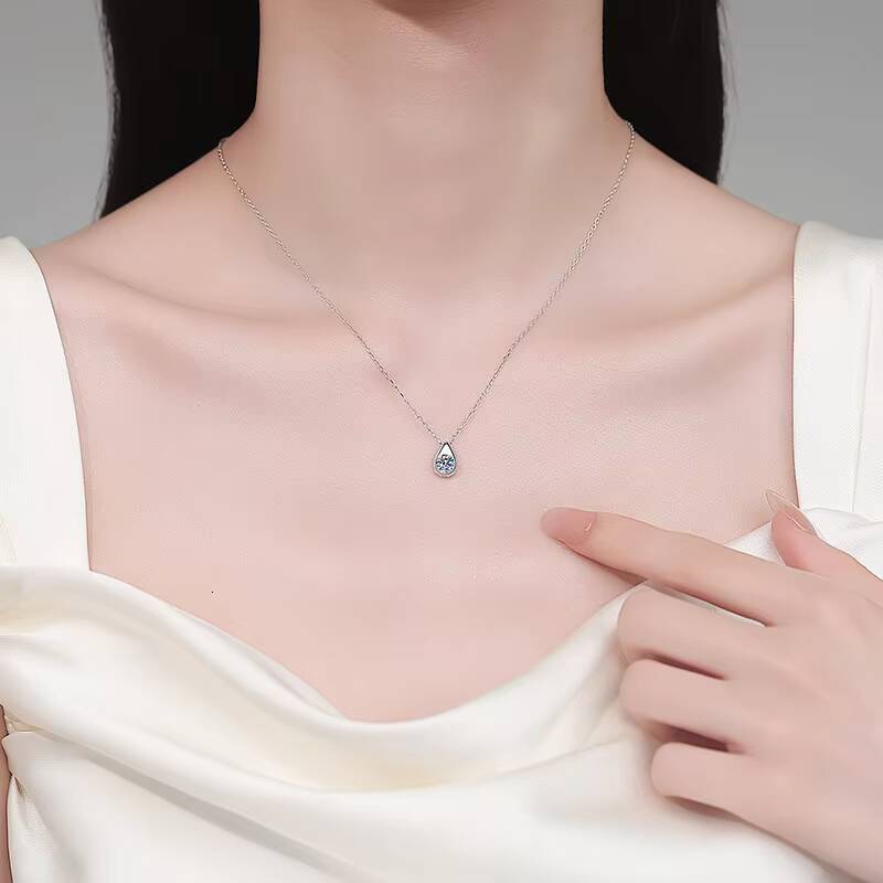 High Quality 925 Sterling Silver Moissanite Ring Cross Chain Luxury Hypoallergenic Anti-tarnish Timeless Jewelry Wedding