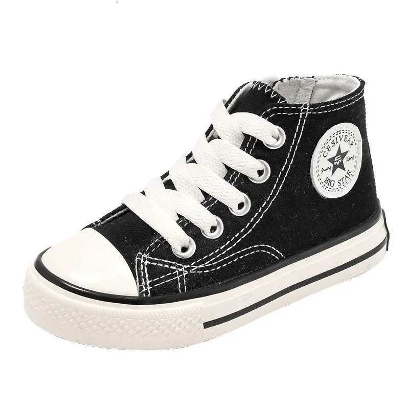 These kids' high-top canvas sneakers are retro, versatile, and soft, making them perfect for both boys and girls as multi-color casual shoes.T260