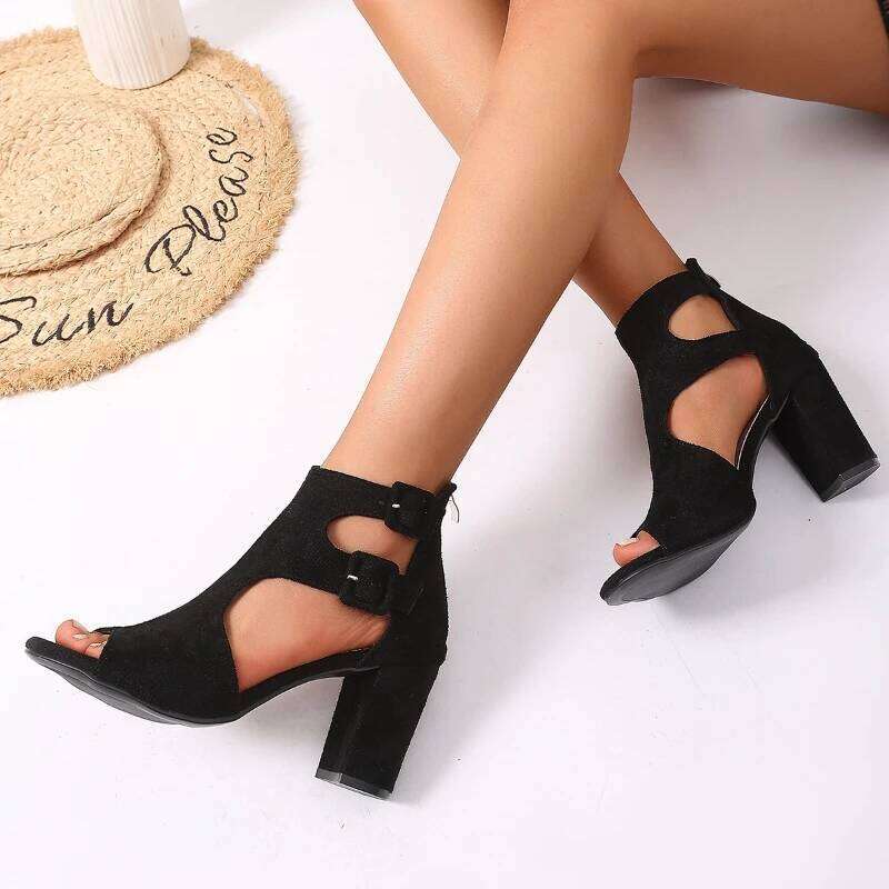 2025 Spring/Summer New Women's Fashion Simple High Heel with Hollow Design Comfortable Non slip Sandals