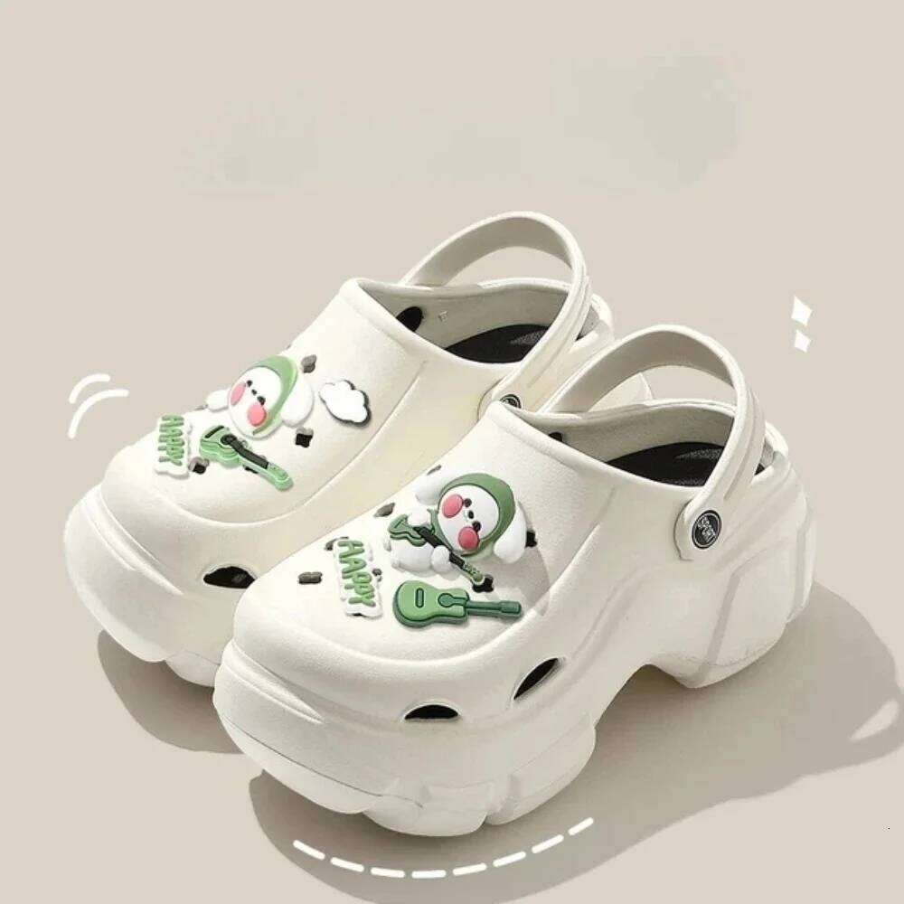 New Sandal Slippers DIY Cute Cartoon Clogs Women Mules Summer Beach Sandals Cave Hole Female Garden Shoe For Students Girls