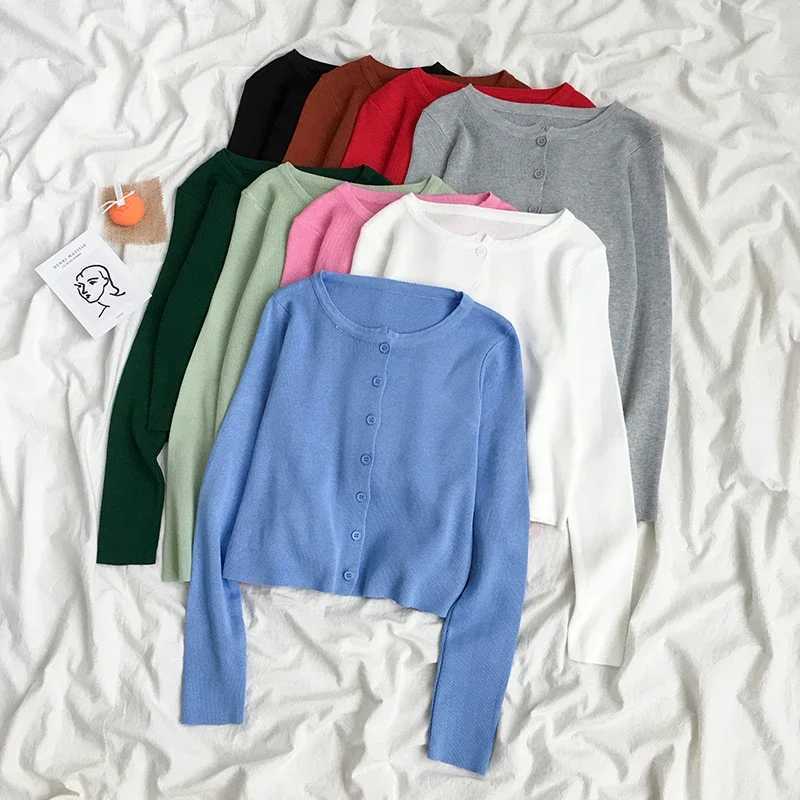 Spring Autumn Knitted Cardigans Women Long Sleeve Buttons Front Vintage Cardgian Top Classic Style Simple Soild Color Chic M260306