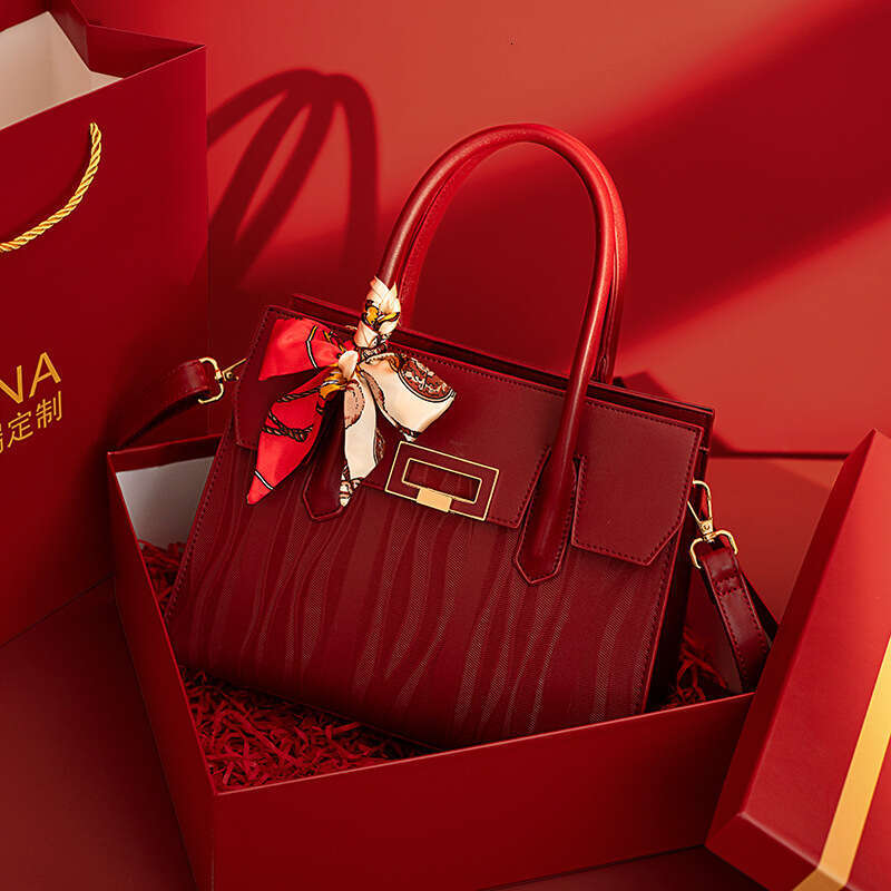 Tote National Style Embroidered Red Large Capacity Handbag Bride Wedding Gift For Middle Aged Women Mom Cheongsam Bag