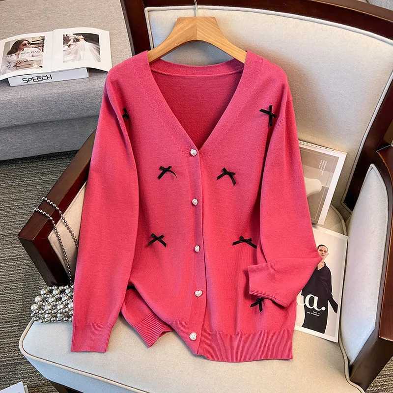 170Kg Plus Size Womens Bust 160 Spring Autumn Loose V-Neck Cardigan Sweater Knitted Bow Jacket Black Rose 5XL 6XL 7XL 8XL 9XL M260306