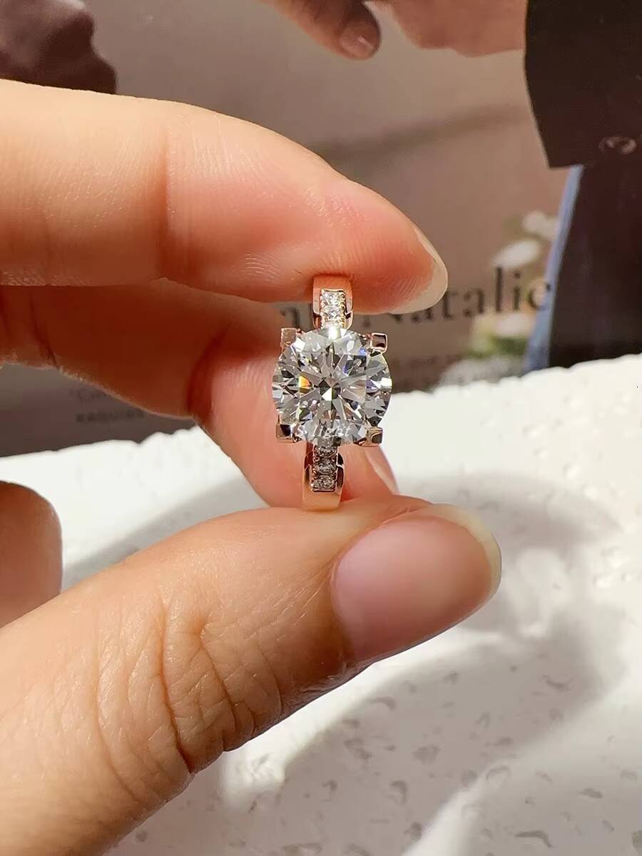 Lab-Grown Diamond Women Classic Small Waist Bull Head Four-Prong 18K Rose Gold Round Brilliant Cut 2 Ct Engagement Ring