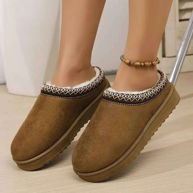 2025 Winter New Ethnic Embroidery Closed Toe Cotton for Women, Flat Heel Outdoor Warm Indoor Slippers