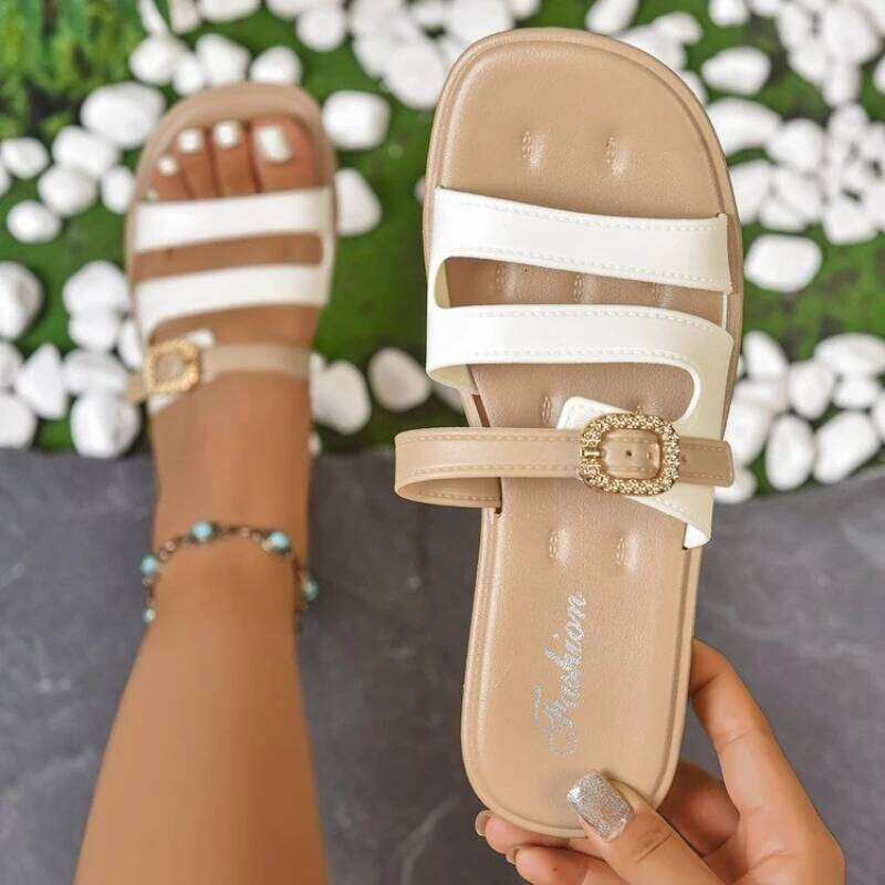 2026 Casual Flat Women Beach Slippers Outdoor Thick Bottom Female Summer Buckle Soft Leather Ladies Roman Fashion Shoes