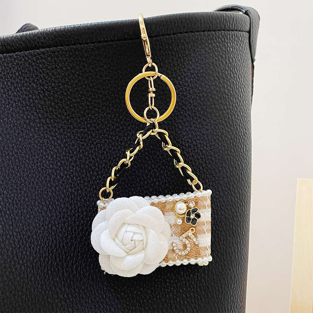 Luxury Version Fashionable Camellia Model Keychain Creative Handmade Car Women's Bag Pendant Accessory Gift