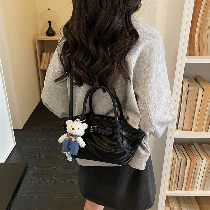 High end niche women's bag new spring multifunctional casual crossbody bag women's commuting handbag bucket bag designer bag