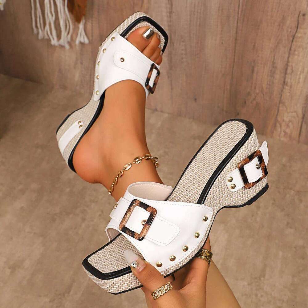 Summer 2025 New Women's Fashion Wedge High Heels Studd Metal Buckle Embellished Casual Roman Sandals