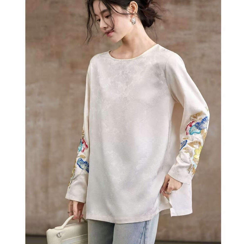 Chinese Style Fashion Embroidered O-neck Long Sleeve Shirts Women Spring Summer Elegant Temperament All-match Office Lady Tops