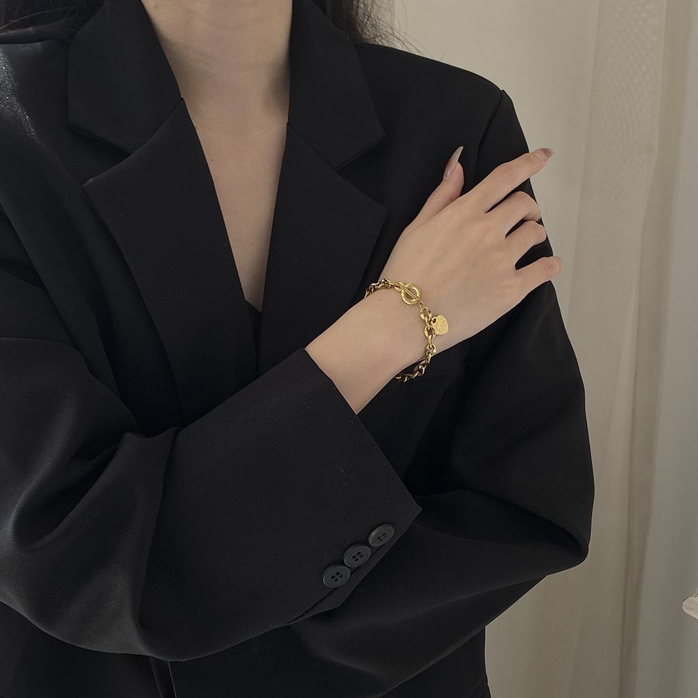 Luxury Brand Designer Jewelry European And American Source Heart Steel Bracelet For Women, Personalized Jewelry, Versatile OT Buckle, Trendy Couple Br