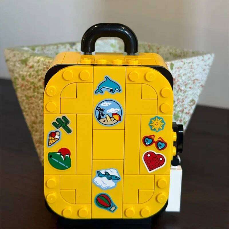 184PCS Creative Yellow Travel Suitcase Building Blocks Assemble Bricks Educational Toy Gift For Children Kids Z260305