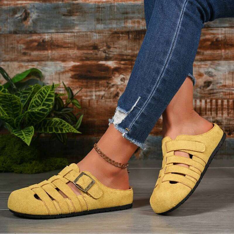 2026 New Fashionable Retro Classic Women's Soft soled Non slip Flat Shoes Comfortable Versatile Sandals