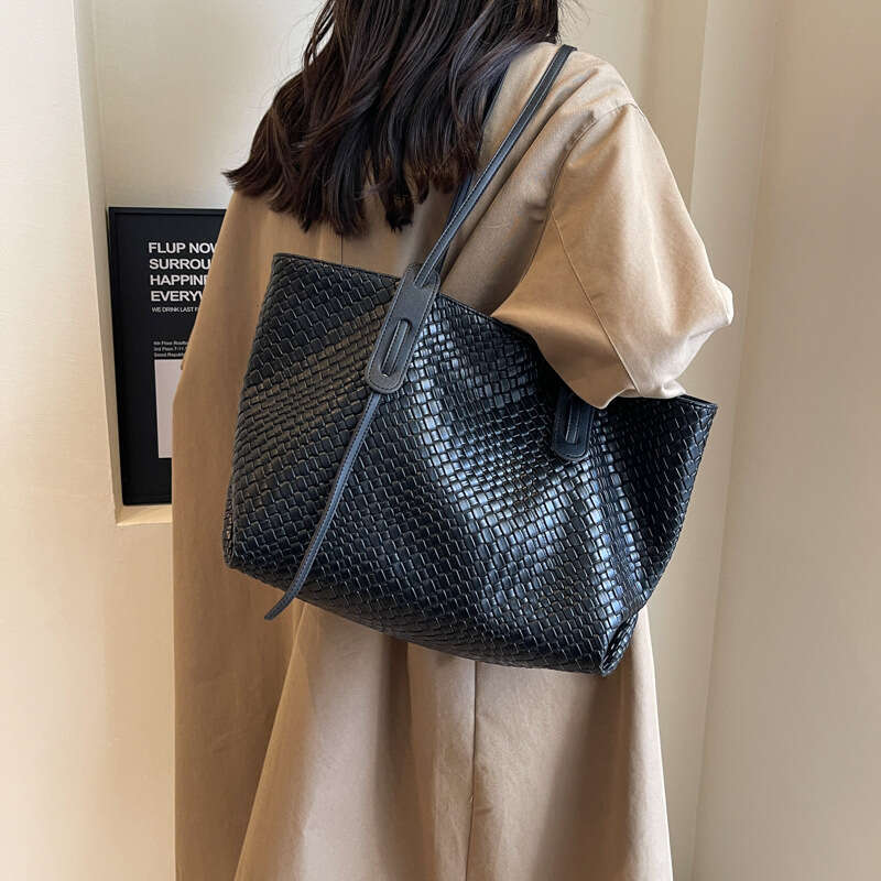 Hot Selling Tote Bag Versatile Retro Luxury Large Capacity Handbag New Ladies Commuter Bags Shoulder Shopping Trav DIDENGLAOREN