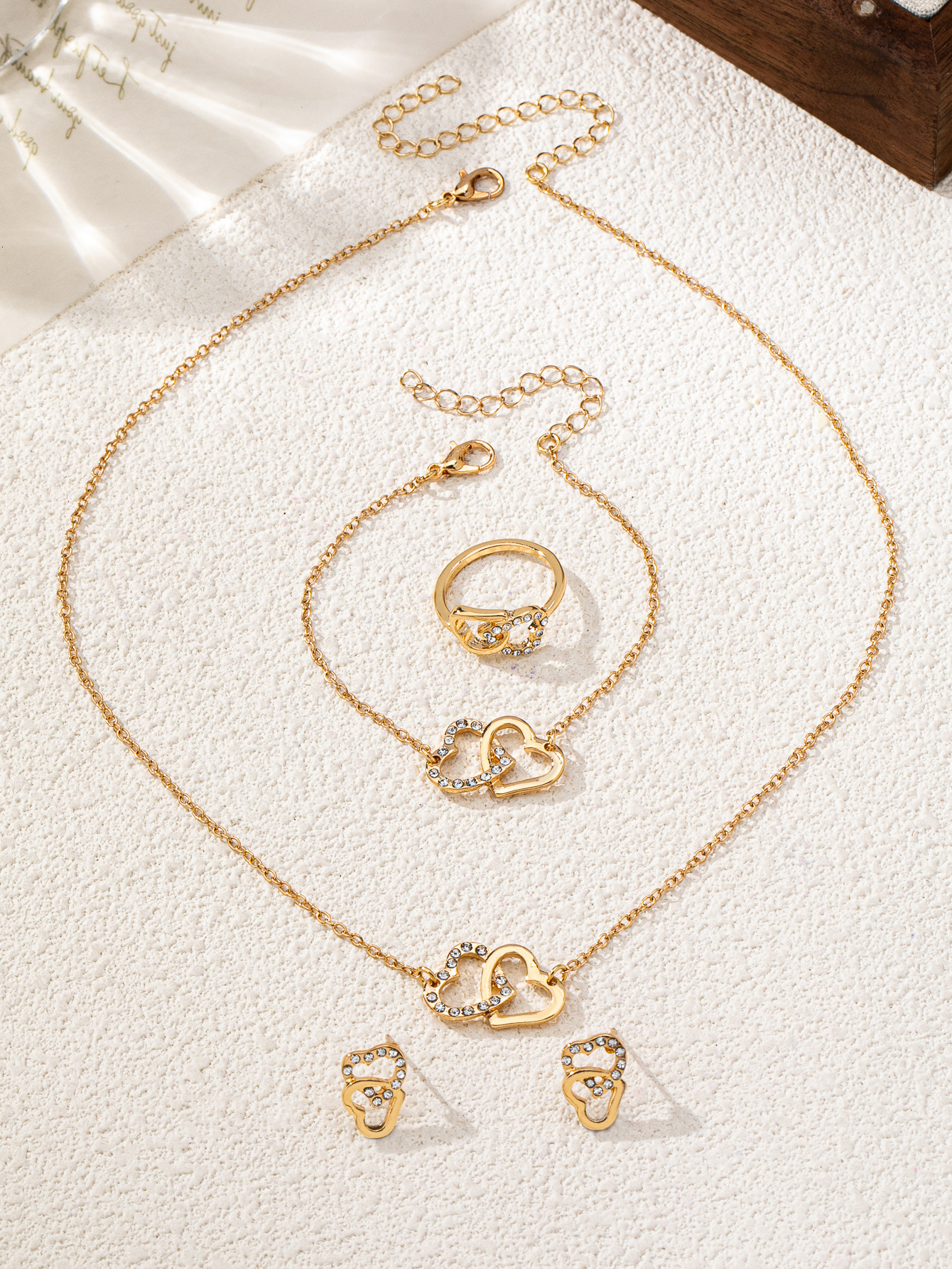 High-End Fashion Exquisite Jewelry Jewelry Set Fashion Elegant Personality Necklace Earrings Ring Set Commuting Evening Accessories European And Ameri