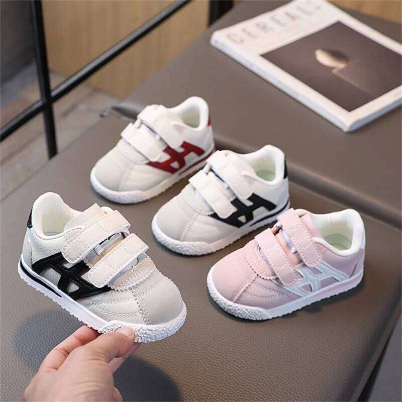 2026 New Spring Children Leather Toddler Kids Sport Shoes Outdoor Tennis Soft Sole Fashion Girls Boys Sneakers EU21-30 26Y0304