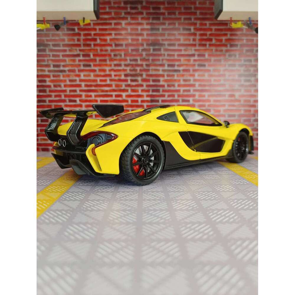 1:24 McLaren P1 alloy racing model car ornaments collection has simulated sound and lighting functions fine workmanship C260305