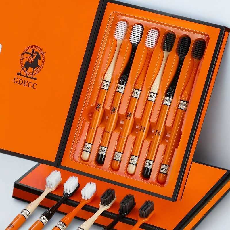 This 6-piece toothbrush set features soft bristles for effective teeth cleaning, making it ideal for adult home oral care and daily use.T260306