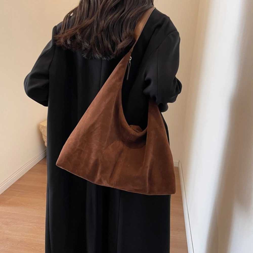 Women Suede Shoulder Bag with Zipper Large Capacity Handbag Slouchy Bag Commuter Travel Bag Purses and Handbags H260306