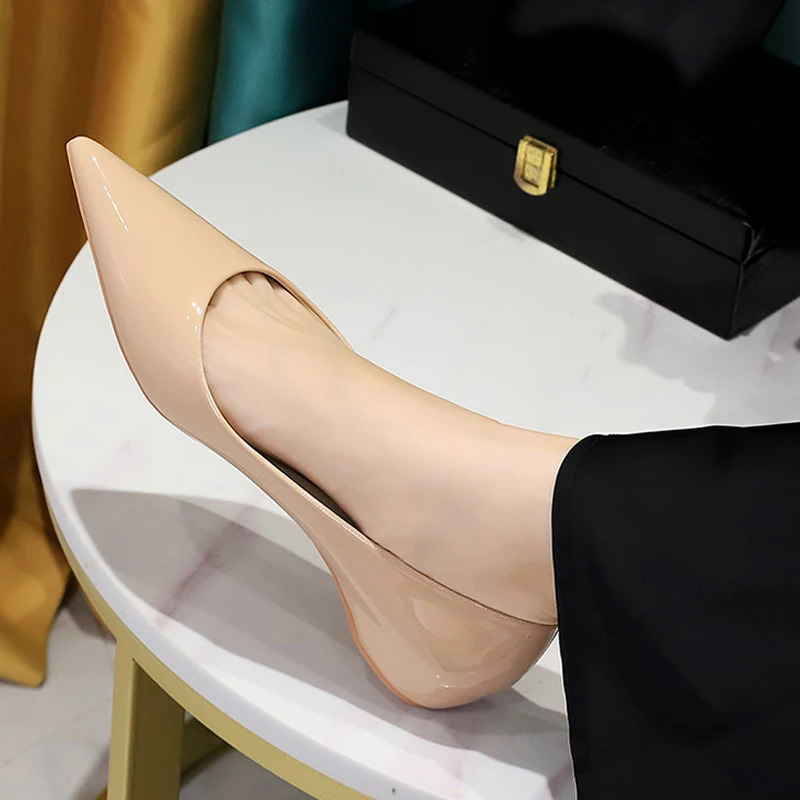 patent leather Women Flats Lady Sexy Evening Party Slip On Flat Shoes Women Sharp pointed low heel shoes leisure Female Shoes 260306