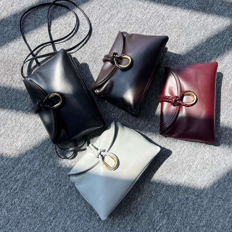 New Cross Crossbody Bag High Quality Texture Double Flap Metal Buckle Clutch XIU LAI SI