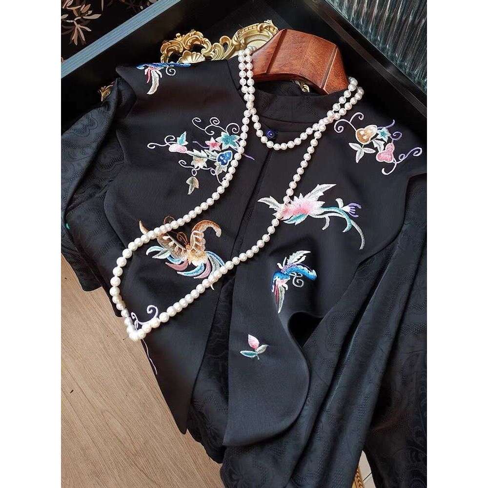 Retro Design Heavy Embroidery Chinese Style Trendy Shawl Satin Embroidered Layered Versatile Accessory Cloud Shoulder Fake Collar For Women