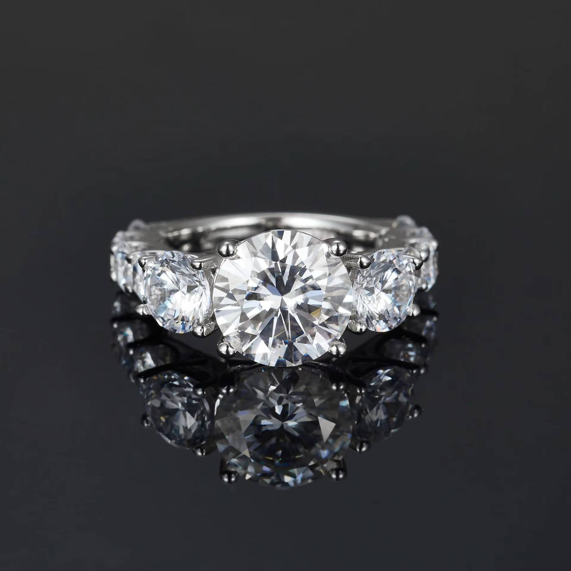Luxury S925 Silver White Gold Plated Claw Setting Round Cut 5CT VVS GRA Moissanite Jewelry Gradient Half Eternity Rings for Men