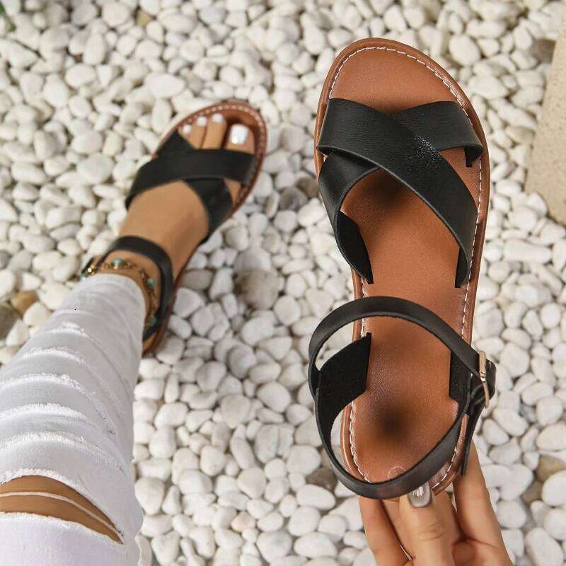 2026 Summer Open-toed Shallow Round Toe Retro Classic Shoes Women Sexy Beach Fashion Flat Sandals