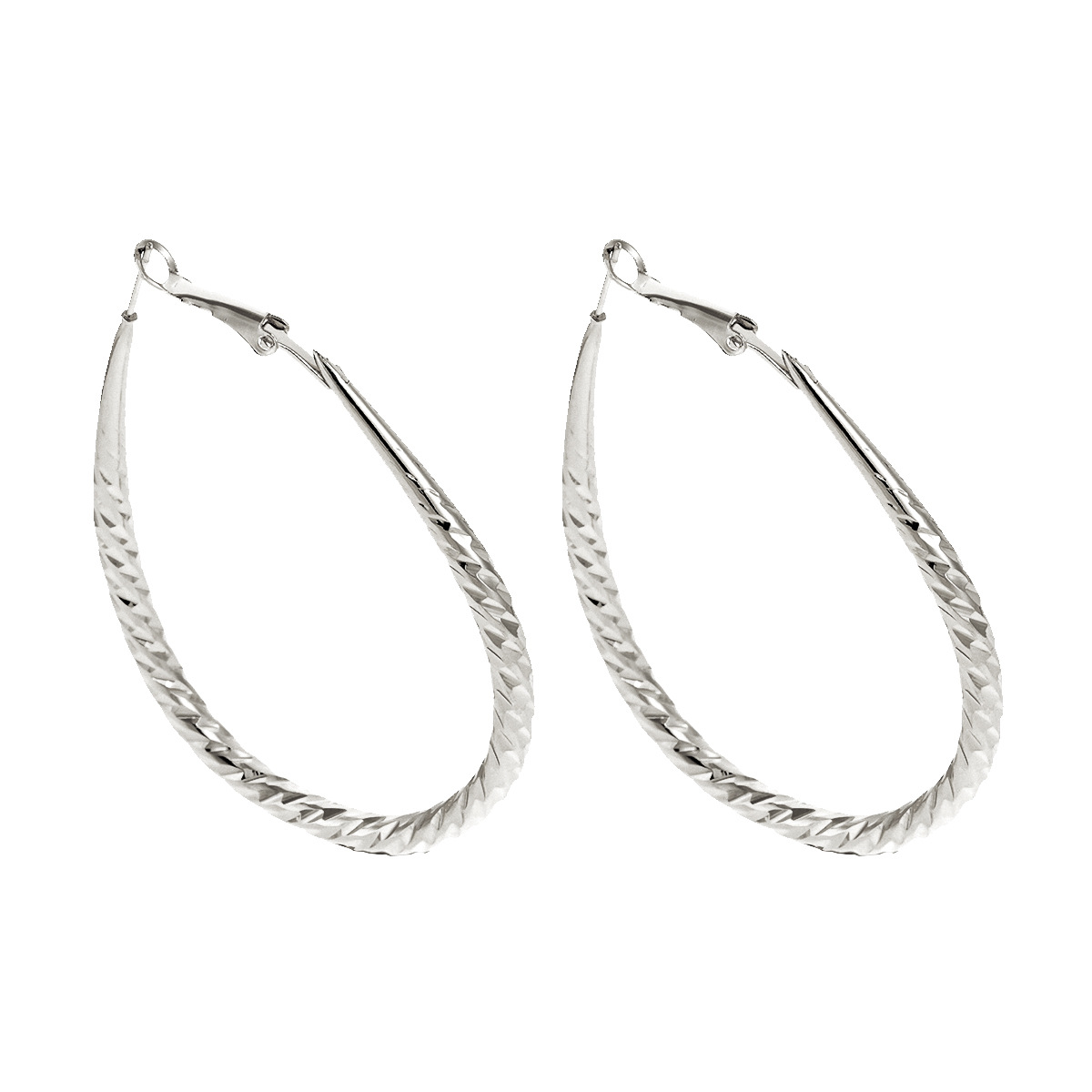 Elegant Luxury Accessory: Sophisticated Design of New Golden Fringe Earrings