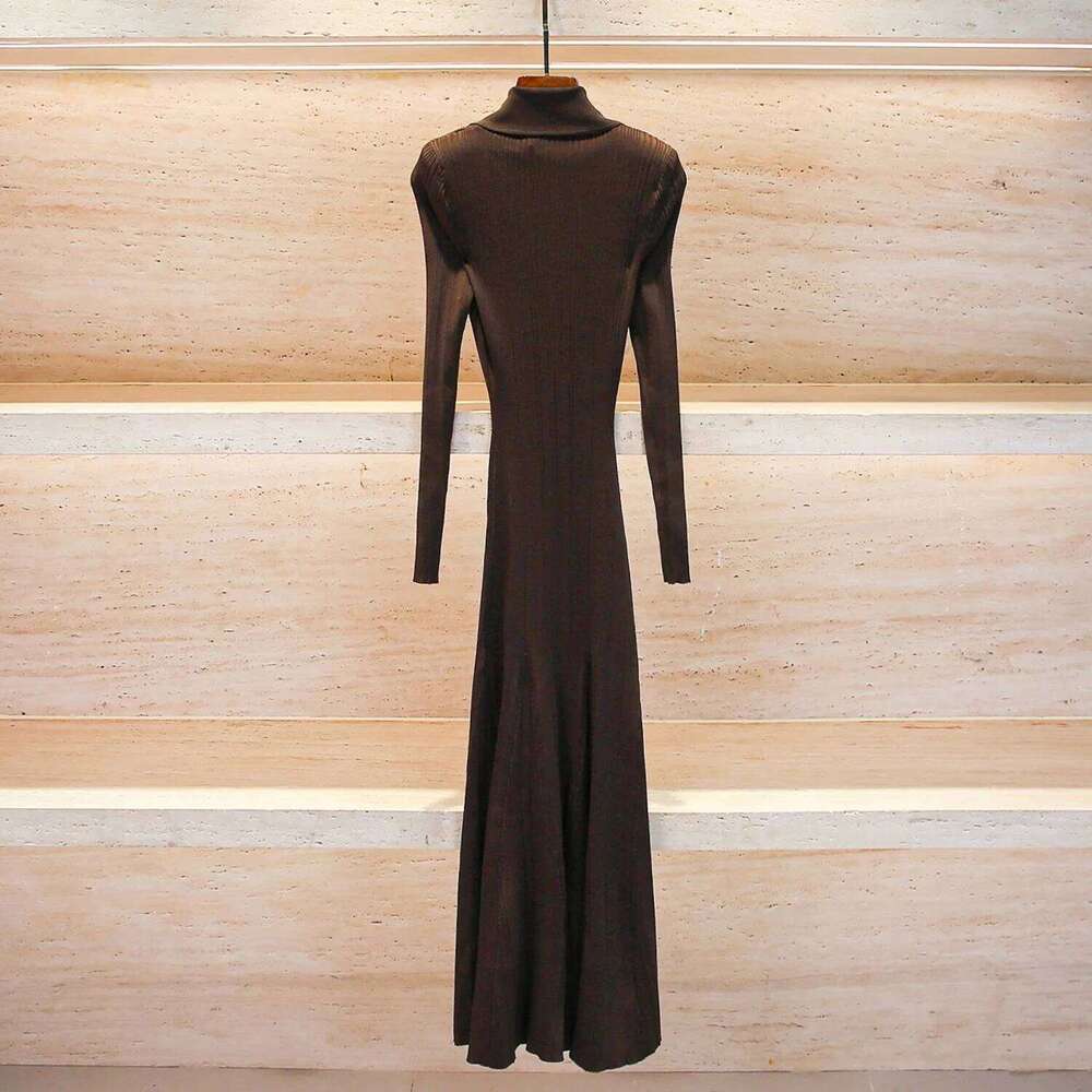 Stretch Slim Knit Dress Temperament Elegant Metal Buttons Decorated V-Neck Long-Sleeved Women's Dresses Spring New Mdng260306