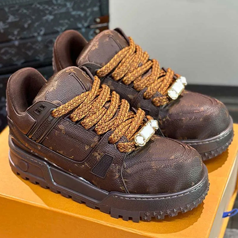 Designer Trainer Sneakers Classic Mens Bread Shoes Luxury Brand Womens Sports Shoes Rubber Sole Cowhide Upper Winter Outdoor Casual Shoes Top quality With box