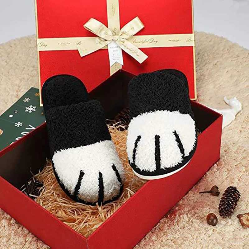 New Womens Winter Plush Slippers Cute Cat Paw Design Slippers Home Bedroom Indoor Shoes Mens Warm Comfortable Cotton Slippers S260305