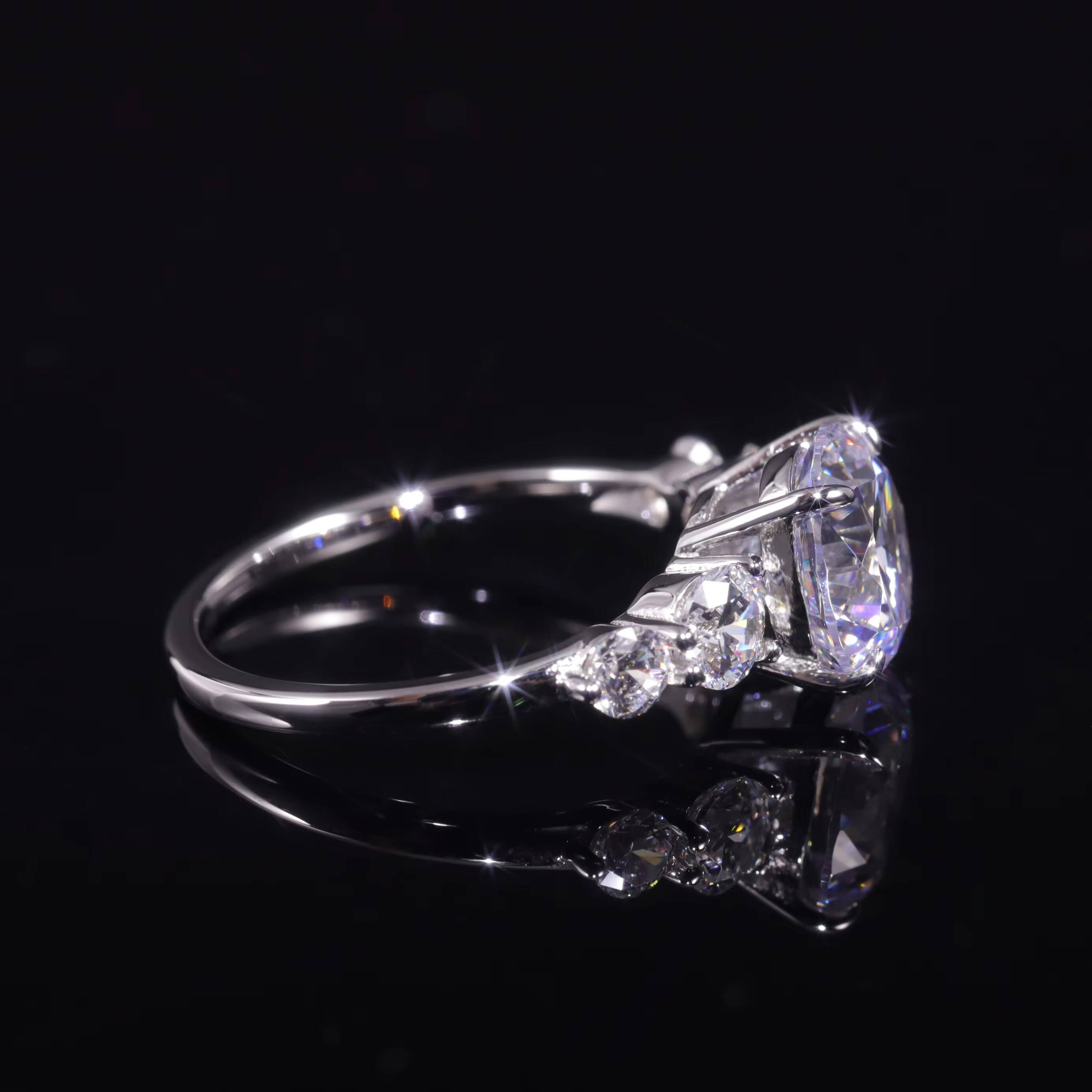Abiding Five Stone Prong Setting 85mm 25CT VVS D Moissanite Diamond Round Brilliant Cut Big Stone Dinner Party Female Ring