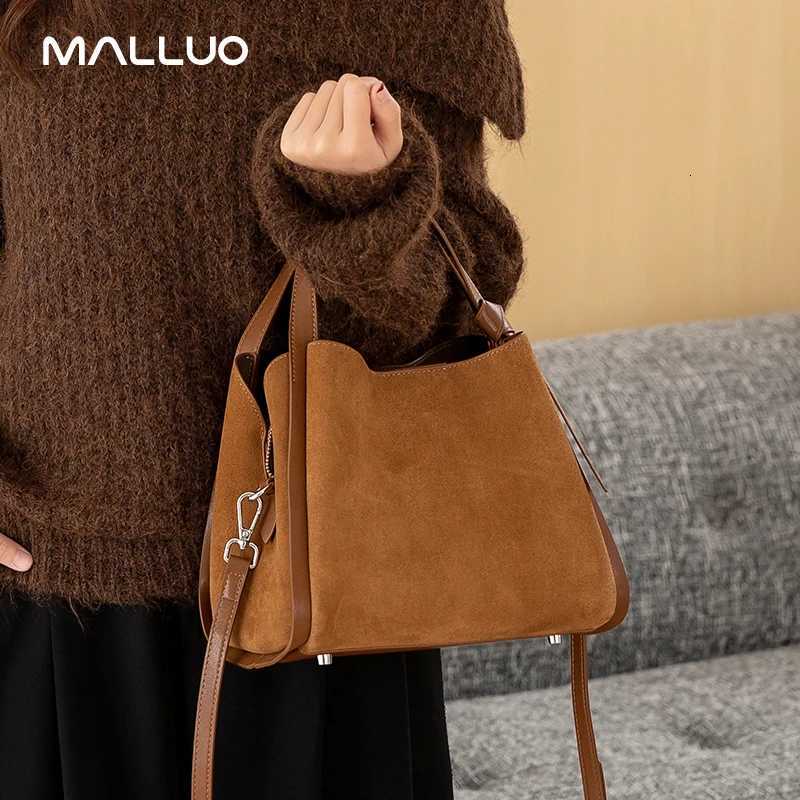 Womens Suede Cowhide Shoulder Bag Female Cow Leather Versatile Handbags Ladies Fashion Designer Crossbody Bags New H260306