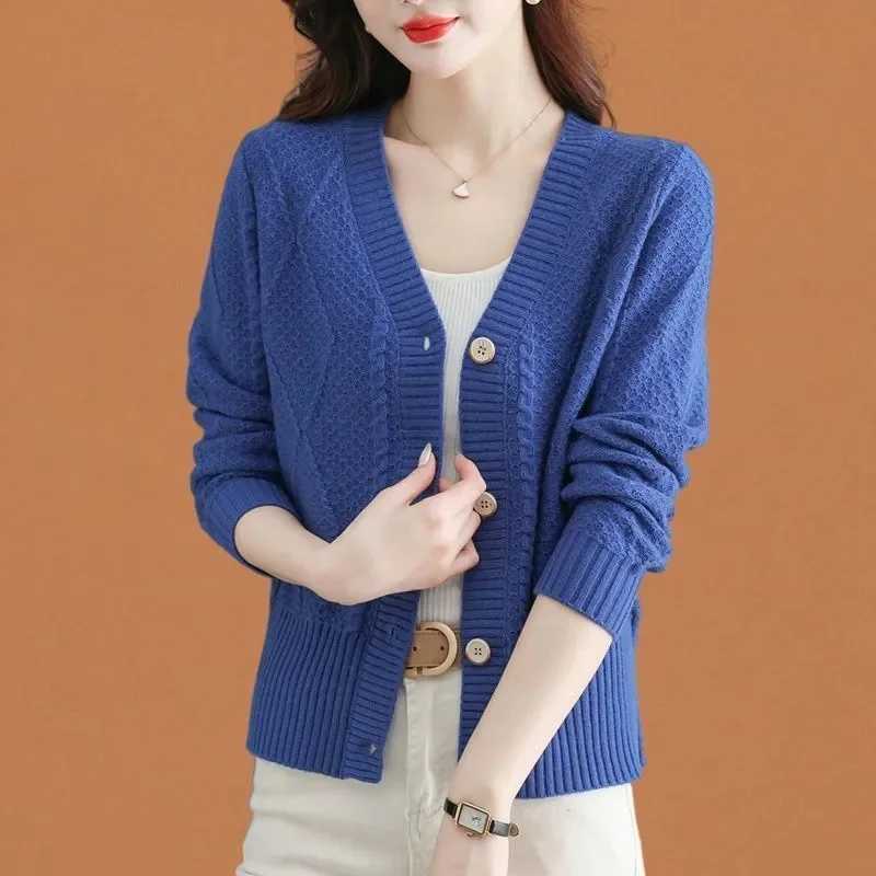 Spring Female Versatile Cardigan Knit Jacket New Ladies Xiaoxiangfeng V-neck Sweater Coat Women Fashion Short Knitwear Outerwear M260306