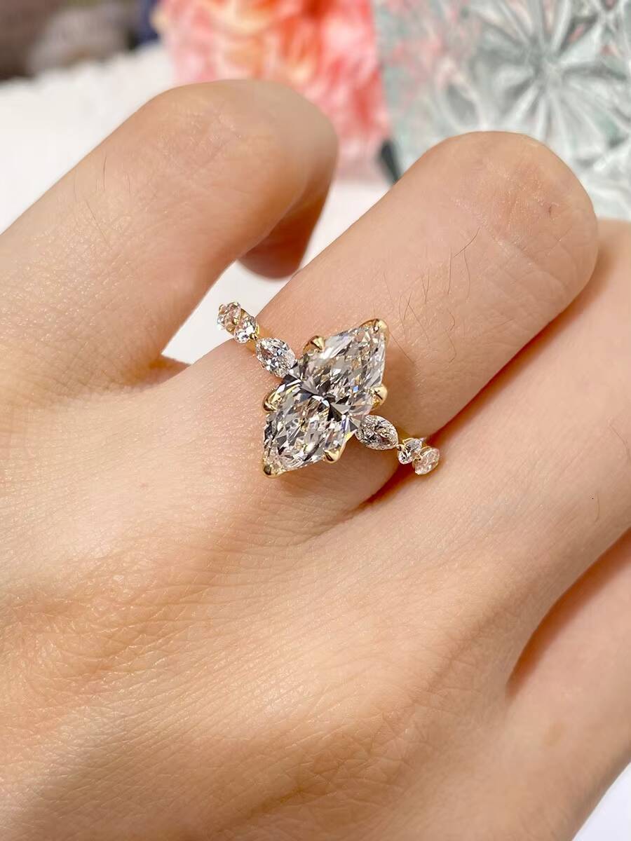 18k Gold Lab Grown Diamond 2 Ct Marquise Cut Fashionable Personalized Niche High-end Big Ring
