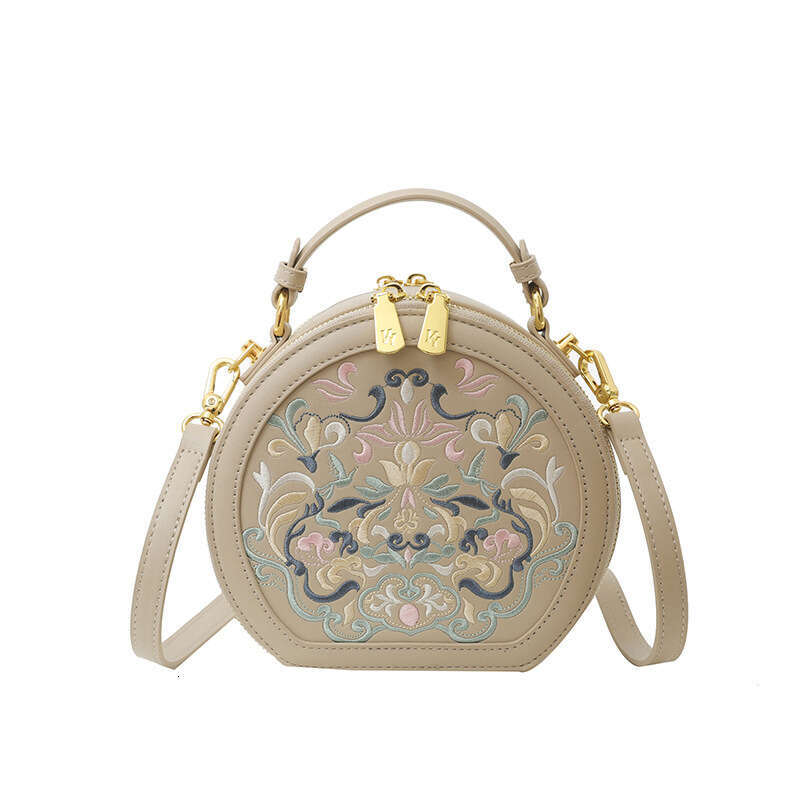 Tote Niche High Quality Embroidered Handbag For Women New Trendy Artistic Chinese Style Single Shoulder Crossbody Small Round Bag