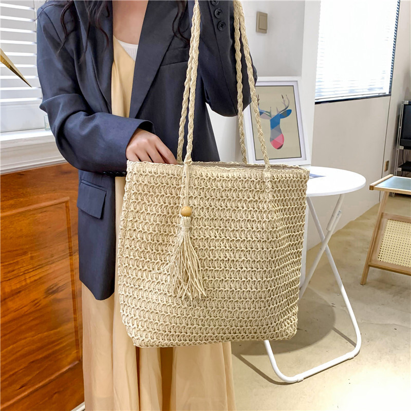 Beach vacation style women's large bag new hollow straw tote bag spring and summer large capacity armpit beach bag designer bag