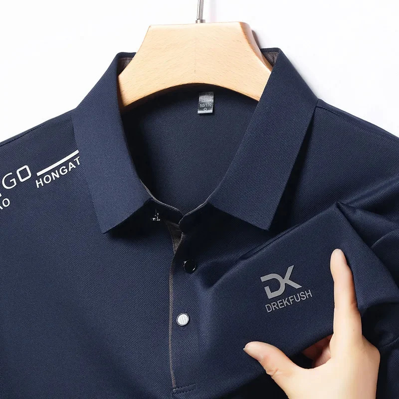 Mens Business Casual Short Sleeved Shirt with Badge Solid Color Polo Shirt Fashionable Breathable Comfortable Versatile Top 260304