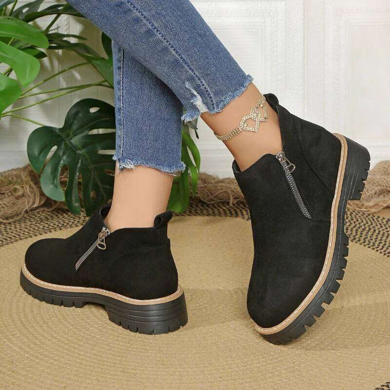 2025 New Women's Thick Bottom Anti slip Wear resistant Short Fashionable Comfortable and Casual Fashion Boots
