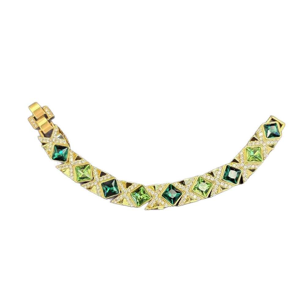 Vintage Palace-Style Elegant Sugar Cube Earrings Necklace Bracelet Set Light Luxury Niche High-End Fashion Accessories High-Quality