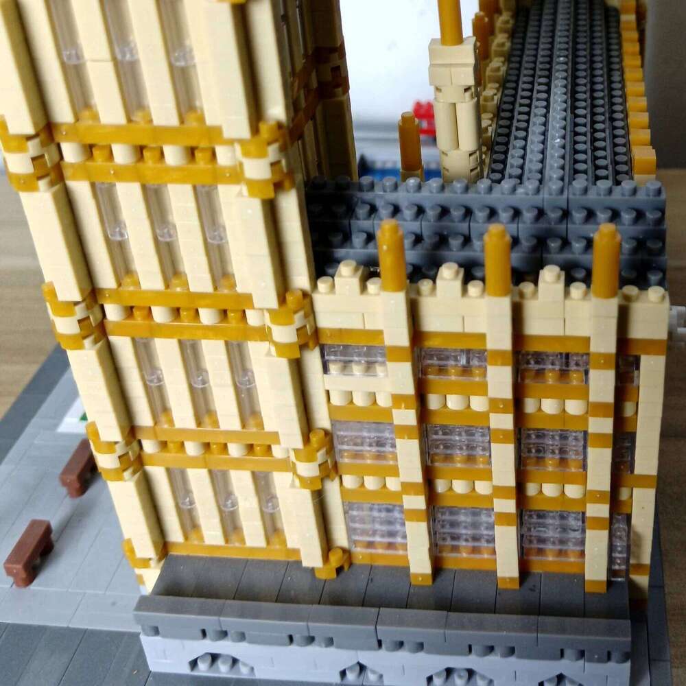 Big Ben Retro Building Block Set - Iconic Clock Tower Model with Mini Bricks, Educational Toy for History Buffs Z260306