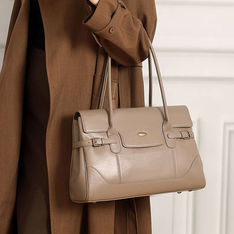 Luxury Shoulder Bags Totes Hobo Minimalist Top Layer Cowhide Genuine Leather Large Capacity Commuter Vintage Handbag Fashion Single Underarm Tote Bag 