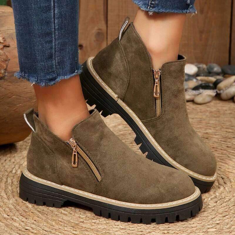 2026 new hot selling simple fashionable short plus size thick soled comfortable and non slip women's boots