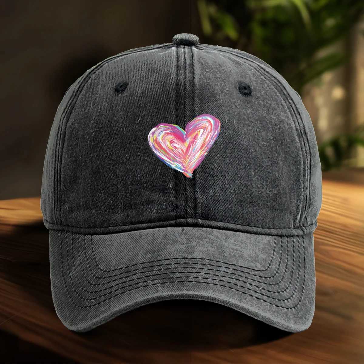 Colorful Heart Print Baseball Cap Watercolor Adjustable Sun Hat Vintage Sports Visor Outdoor Travel Golf Hat for Men Women S260306