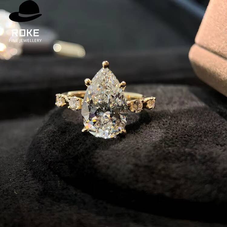 9K-18K Gold Elegant Ladies 403ct Diamond Ring Lab-grown Pear-shaped Diamond Centre Stone Claw-set Design